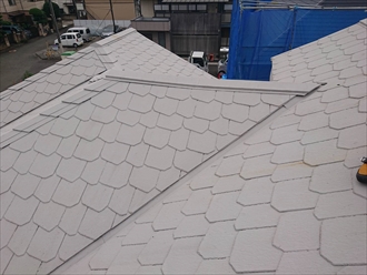 塗装してあるスレート屋根