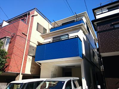 川崎区川崎市｜築13年パーフェクトシリーズで屋根外壁塗装！アクセントに青色G75-20L塗装