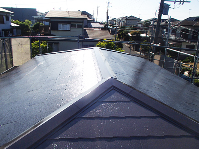茅ヶ崎市高田にて遮熱塗料であるサーモアイSiによる屋根塗装工事のご紹介