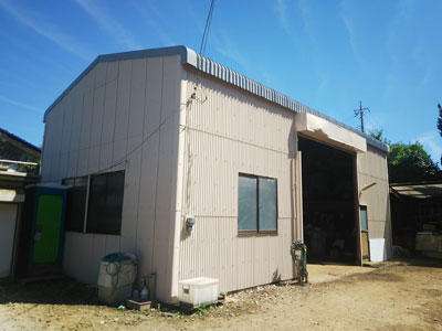 寒川町田端にて小波スレートの外壁の倉庫兼作業場を外壁塗装