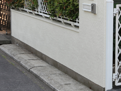 茅ヶ崎市今宿でジョリパッド仕上げの塀の塗り替え