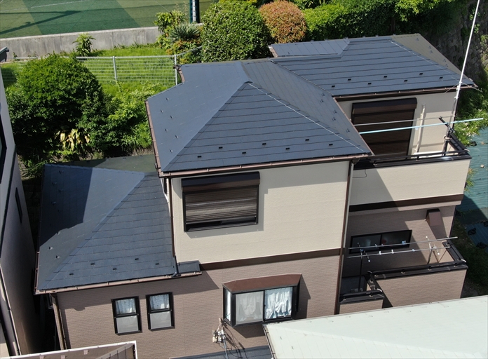 横浜市栄区本郷台でスレートと窯業系サイディングの屋根外壁塗装！ラジカル制御形塗料でピカピカに仕上がりました！
