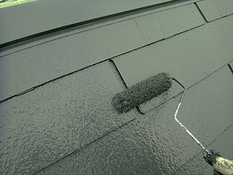横浜市青葉区　屋根塗装　外壁塗装　　屋根塗装　上塗り