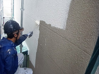 横浜市青葉区　屋根塗装　外壁塗装　　外壁塗装　下塗り