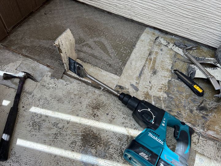 既設長尺シート撤去