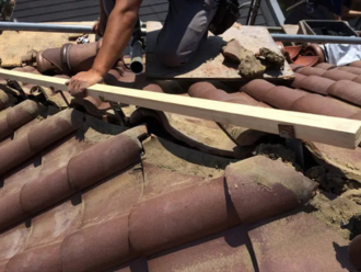 棟瓦取り直し工事