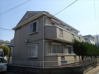 切妻屋根の住宅