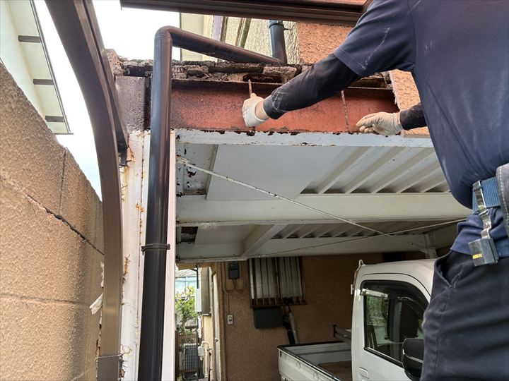 キリのいい場所までモルタルを解体