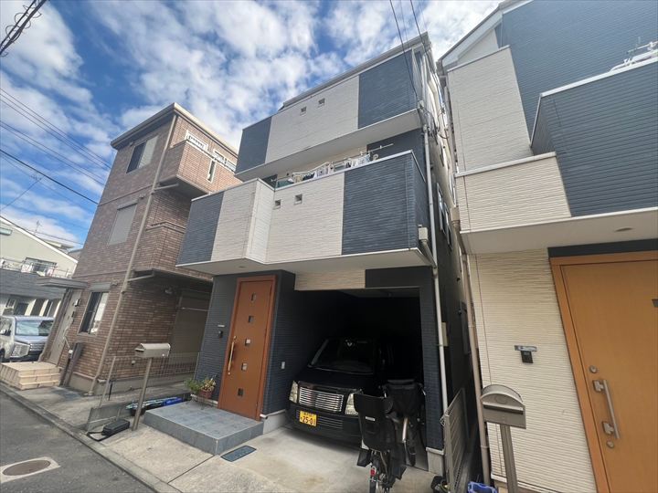 戸塚区の3階建て住宅外観