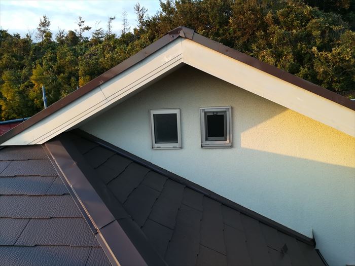 遮熱塗料サーモアイSiで塗装したスレート屋根