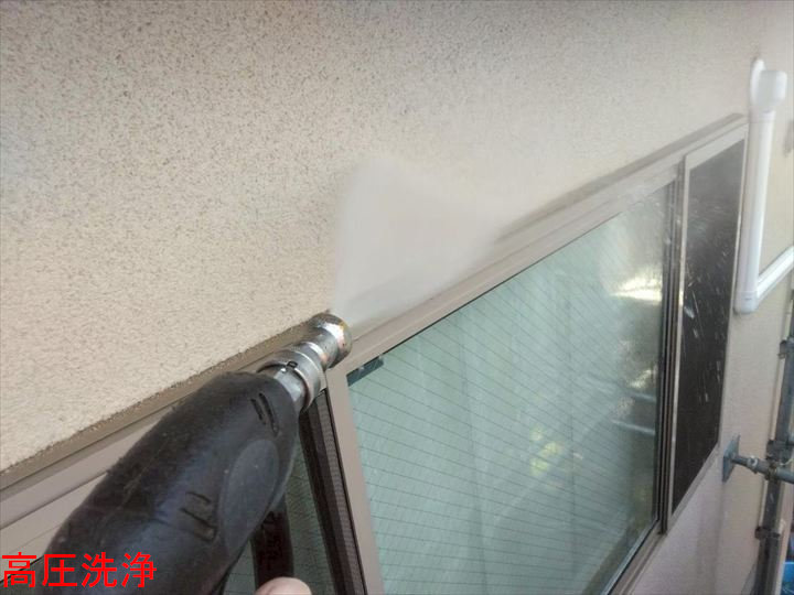 外壁の高圧洗浄作業