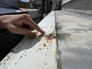 錆びて大きな穴が開いてしまっていました