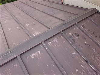 塗装前のトタン屋根