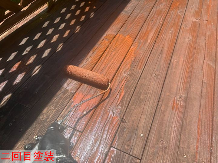二回目の床板塗装