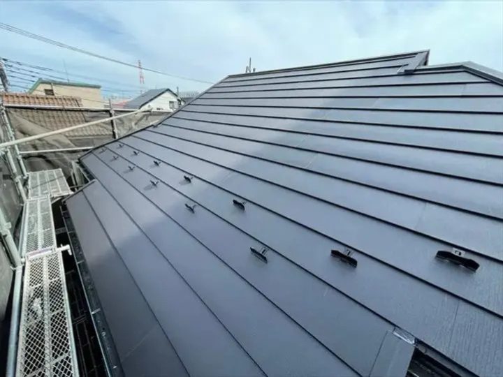 ガルバリウム鋼板屋根