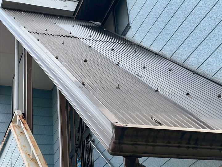 ポリカ波板の劣化