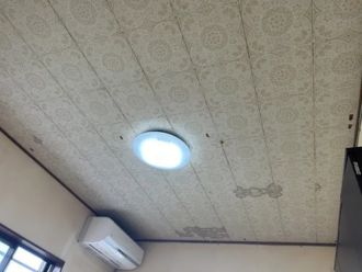 天井の雨染み
