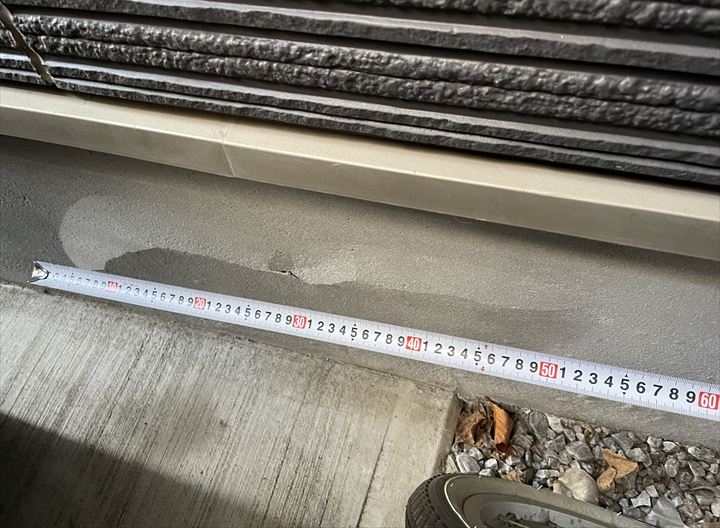 基礎の化粧モルタルが剥がれた