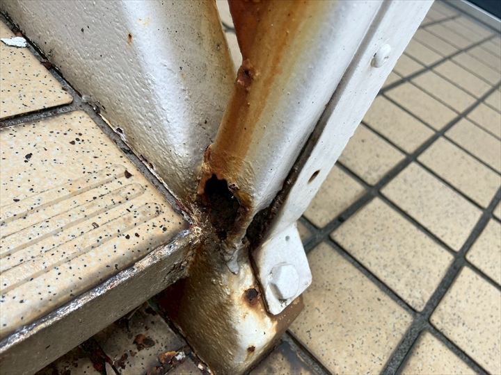 錆が目立つ
