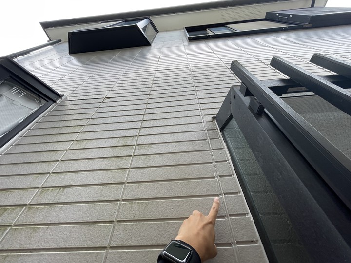 目地の傷みもありました