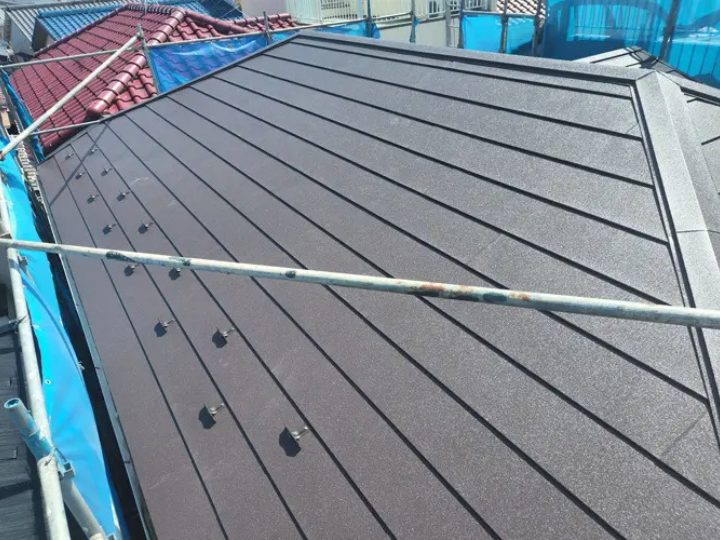 ガルバリウム鋼板屋根