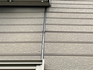 目地がなくなったサイディング外壁