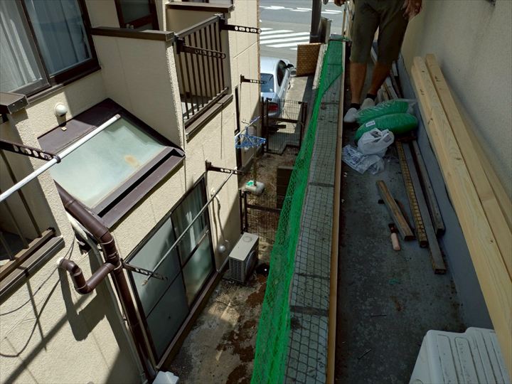 下側ネット固定
