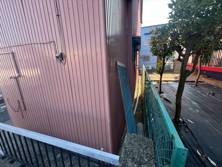 狭い敷地