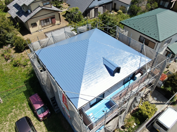遮熱塗装後の屋根