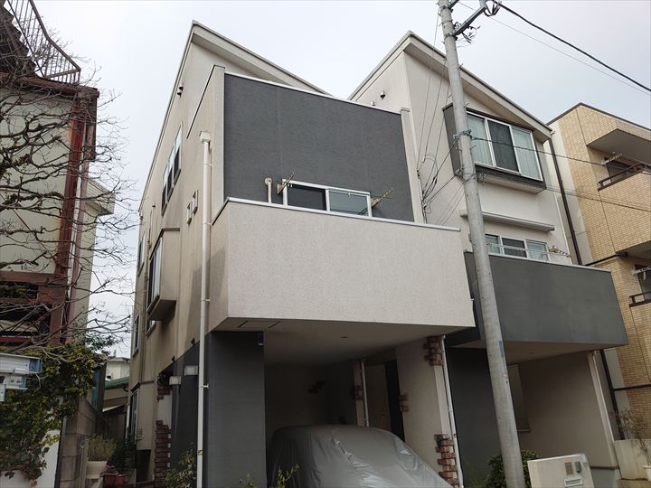 建物全景と外観の様子