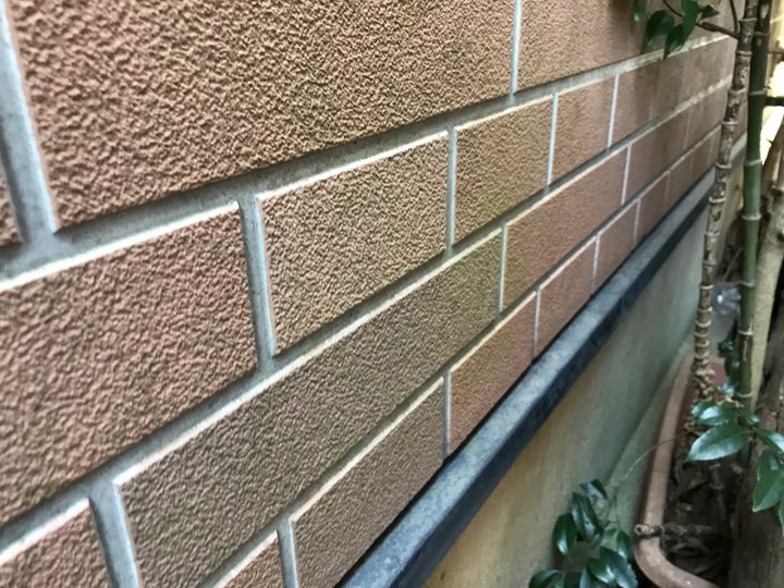 汚れのある外壁