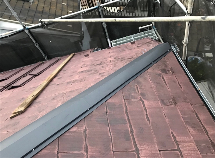 屋根塗装する前に棟板金交換