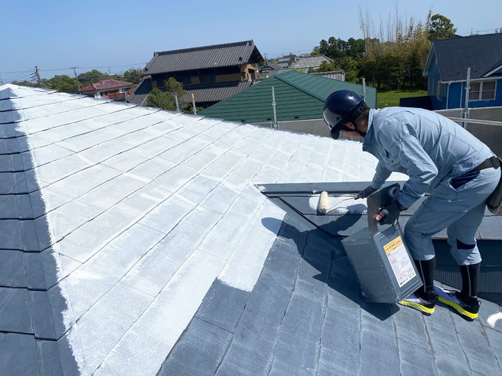 屋根塗装の様子