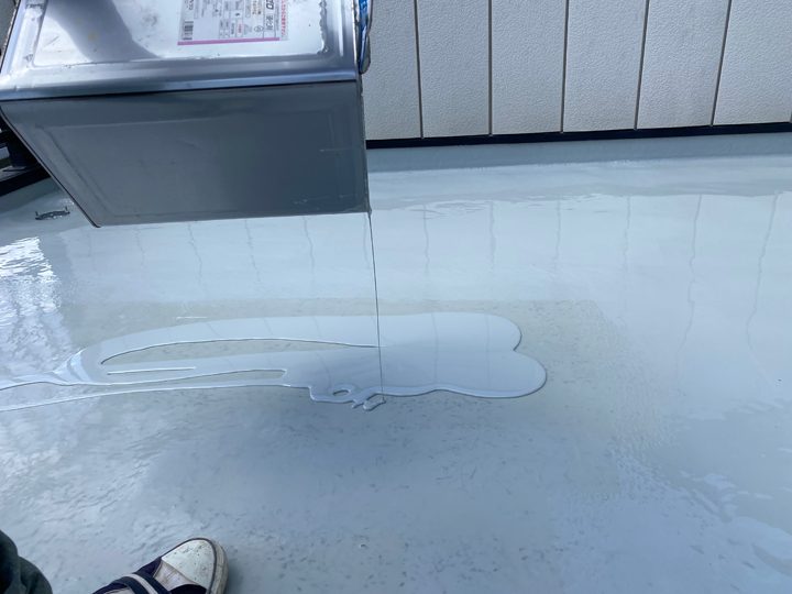 ウレタン防水施工の様子