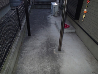 川崎市川崎区　外装点検　コンクリート部が汚れている