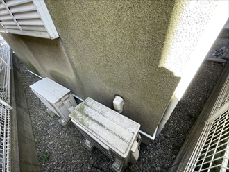 横浜市緑区長津田でリシン吹き付け仕上げのモルタル外壁を調査しました