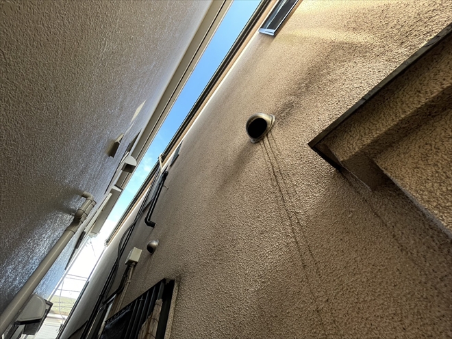 横浜市神奈川区東白楽でリシン吹き付け仕上げの外壁を点検しました