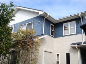 町田市　屋根塗装　外壁塗装　外壁の色　ツートン　ネイビー　グリーン
