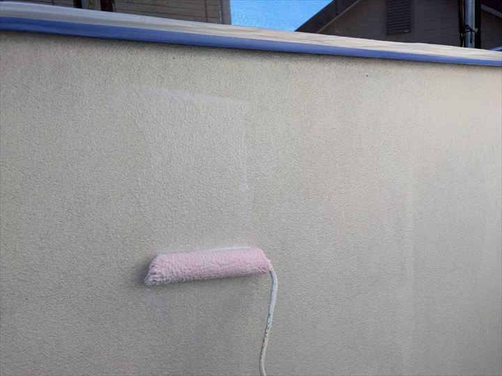 ダンネストシーラーで下塗り