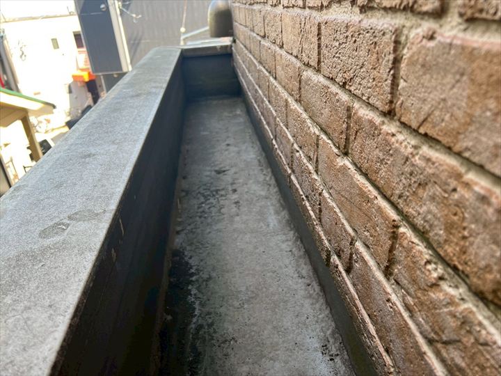 サービスバルコニーの点検