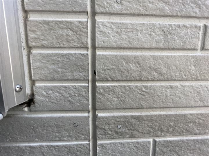 目地の傷みが出てきた外壁