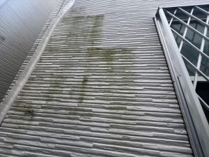 汚れた外壁