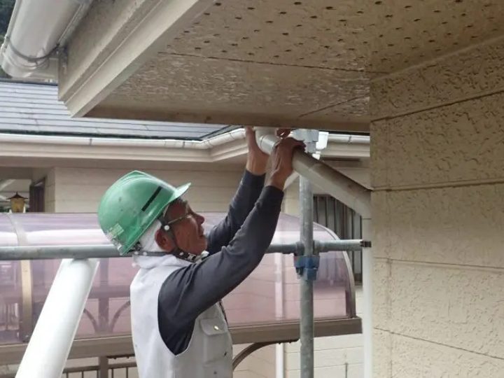 雨どいのメンテナンス