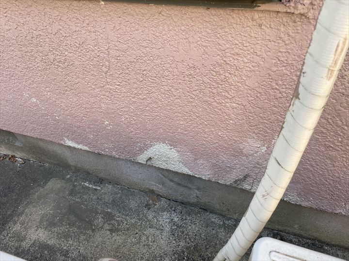 外壁を補修した形跡