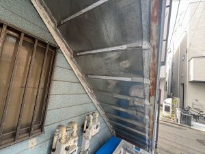 鉄階段のサビ