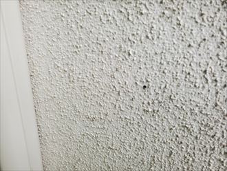 モルタルは凹凸が多い外壁材