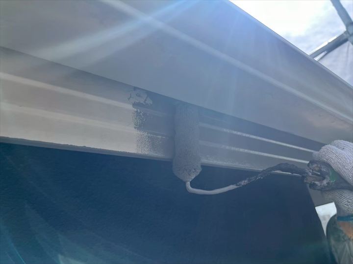 鼻隠しなど付帯部もあわせて塗装