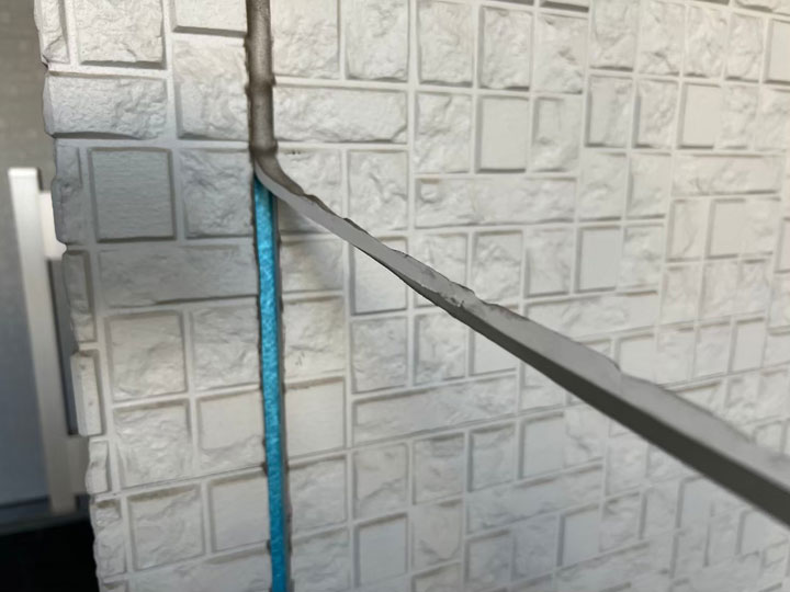 塗装のタイミングで打ち替えを行います