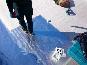 シート防水施工の様子