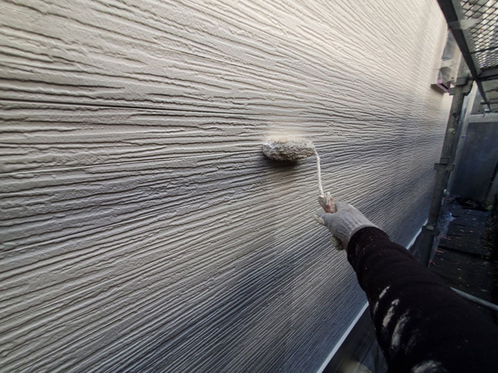 断熱塗料での塗装